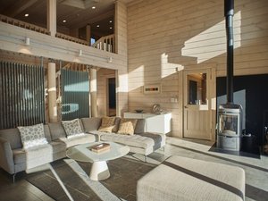 �����^���B���y���̎{�ݎʐ^1