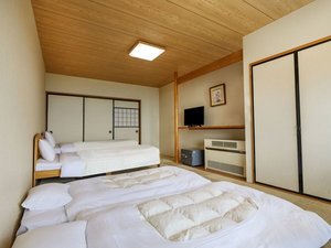 和室10畳(ベッド2台)4名利用時