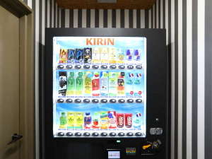 ■自動販売機 2階ランドリールーム内にございます。