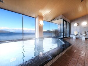 朝焼け、日の出もお楽しみいただけます 大浴場「花の湯」女湯