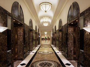15F �G���x�[�^�[�z�[��