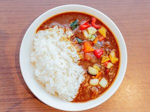 【無料サービス】朝カレーでエネルギーをチャージ!(提供時間:朝6時〜朝10時)