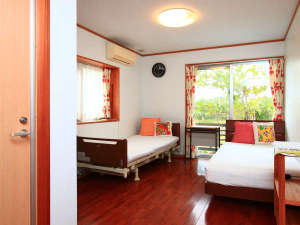 Retreat House IPE̎{ݎʐ^1