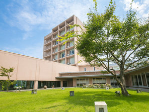 富山の自然(いのち)と生きる宿、富の環へようこそ。