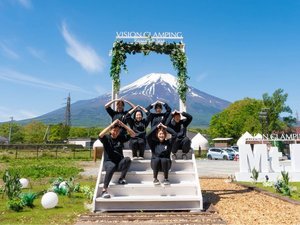 宿泊者限定のフォトスポットで絶景の富士山との記念写真をどうぞ!