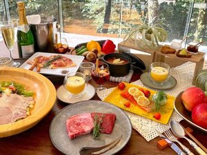 BBQソムリエ中山祐樹氏監修「季節のBBQ」。旬の味覚を豪快に焼き上げる、極上のBBQディナー。