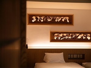 �����N�������ݏo�����Íނ̌o�N���������̋�Ԃ����o