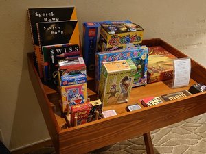 �����^���Q�[���F���Ƒ��A���A��l�Ƃ��ꏏ�ɃJ�[�h�Q�[���̃����^��