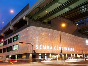 【当館から徒歩13分】大阪の繊維街に位置する巨大な商店街「船場センタービル」