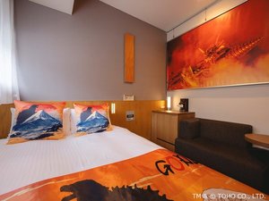 【ゴジラビュールーム】ゴジラが目の前にあるお部屋!バス・トイレ別/広さ18平米/ベッド幅140cm