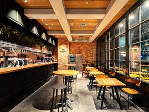 【BUNDOZA CAFE & BAR】店内