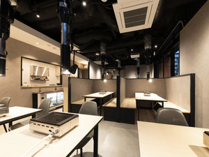 落ち着いた店内