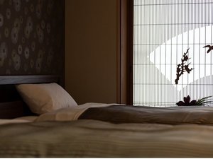 和と洋が絶妙に調和した癒しの空間でお寛ぎください