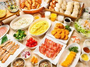 �y���H�z���єh�A�p���h�Ȃǁw���j���[�͏펞30�i�ڈȏ�I�I�x���N�I�ŐV�N�ȐH�ނ����p�ӂ��Ă���܂��B