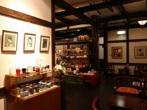 ロビー、売店