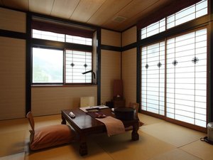 和室8畳(桜の間)
