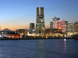 横浜港の夕暮れ
