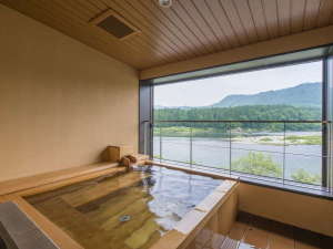 【山梨県下越の露天風呂付き客室のある宿】雪つばきの宿 古澤屋