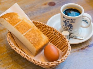 コメダ珈琲のモーニングサービス(定番ゆで玉子)