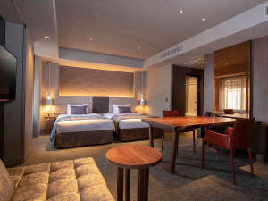 �X�e�C�v���~�A�i�S�W���āj�Z�~�_�u���x�b�h�Q��E�o�X�g�C���E�~�j�L�b�`���E�d�q�����W�E���󊣑��@