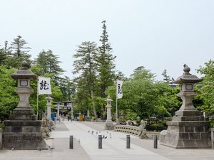 【上杉神社】上杉謙信を祀る神社(車15分)