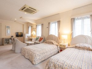 �t�H�[�X���[���i2025�N�j