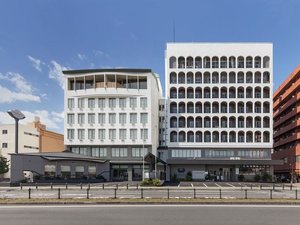 ◆外観|創業から一世紀の温泉ホテル
