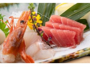 日本海の新鮮な海の幸を贅沢に味わう海鮮料理。