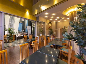 レストラン店内風景