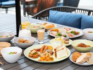 見た目にも美しいホテル朝食ビュッフェ