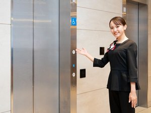 エレベーターは2台ございます。