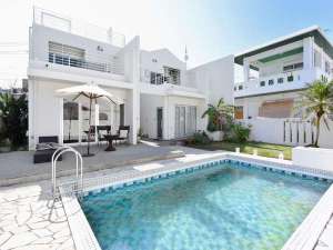 【沖縄県西海岸・東海岸の貸し別荘・コテージ・ヴィラ・コンドミニアム】Route 6 Inn