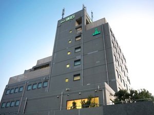名神高速「竜王IC」より車で約15分
