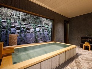 2022.11 OPEN!朝晩で男女入れ替え制の内湯「水」。
