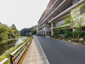箱根路 開雲 外観