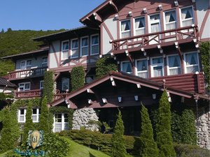 �y�O�ρz���{�̍ݗ����z�Ƀn�[�t�e�B���o�[�l����g�ݍ��킹�Đ݌v���ꂽ�����B