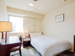 【セミダブルルーム】10.5u〜13.5u(お部屋によって異なります。)・ベッド幅120cm