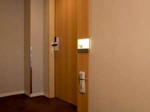 �S���ɒ����i�n�����j�𖳗��ł��͂����܂��B