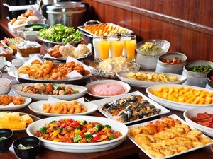 常時30種類以上の朝食バイキングをお楽しみください♪