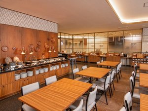 朝食会場:レストランセリオ(グループホテル:アートホテル日暮里ラングウッド内、徒歩2分)