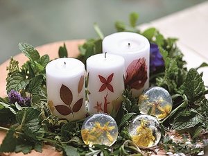 OUR FARMクラフト体験 季節の草花を使用した、キャンドルやソープの手作り体験プログラム。 ※予約制