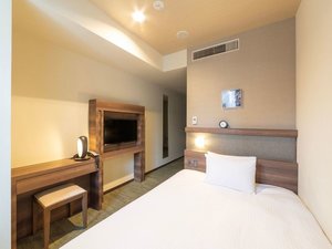 【客室】セミダブル☆落ち着きのある内装の客室で快適ステイ♪