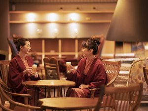 �y���E���W�T�[�r�X�z�����r�[���̓T�[�o�[���炲���g�ł����R�ɂǂ����B�i17���`18���j