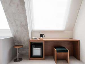 Moderate with Top Light�b�傫�ȌX�Α��������邭�J���I�ȃ_�u���̗m���ł��B