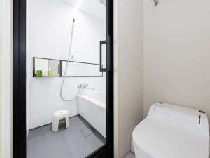 Moderate with Top Light�b����