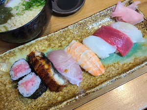 �ʑ����i