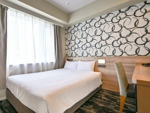 シンプルでモダンなデザインのスタンダードルーム