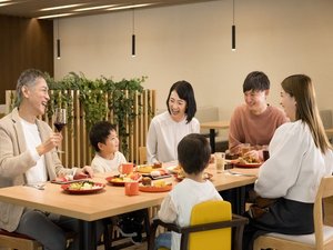 ごゆっくりお食事をお楽しみください
