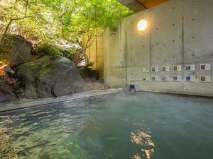 車で5分、グループ施設八ヶ岳高原リゾート内『花いずみの湯』御宿泊者は大人600円で利用できます。