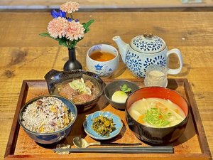馬すじ煮込みとだご汁定食